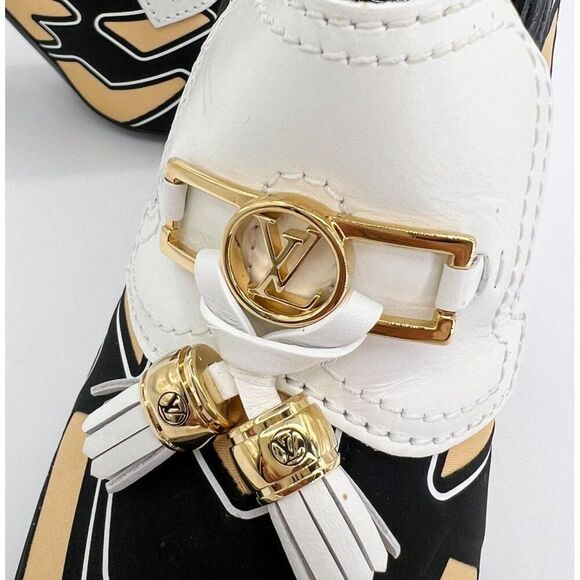 NWOT LOUIS VUITTON Spring/Summer Runway LV Logo Swift Heeled Loafers Size EU36 - Picture 10 of 15
